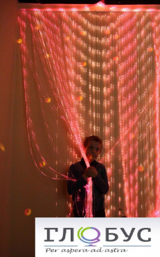 Мерцающий занавес в комплекте с источником света (ширина: 240 см количество нитей: 120 штук) - «globural.ru» - Нижневартовск